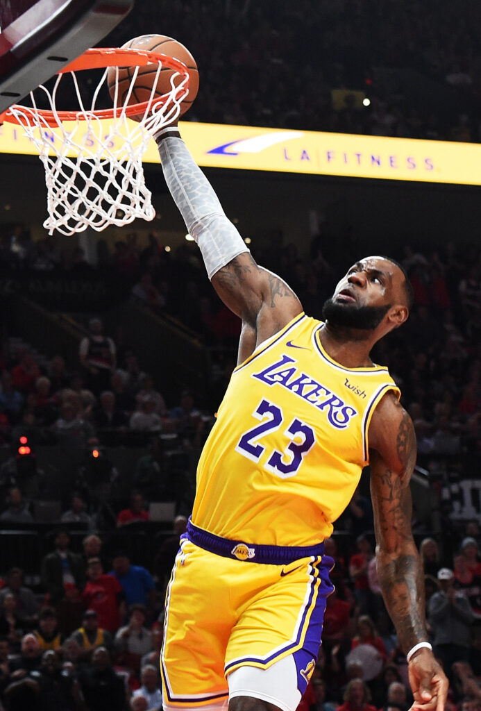 LeBron James: Dominasi, Rekor Fantastis, dan Warisan Abadi di Dunia NBA